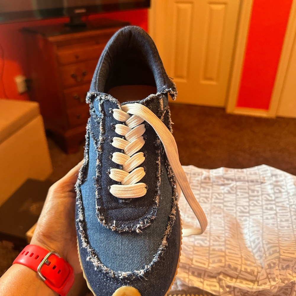 Steve Madden denim tennis shoes